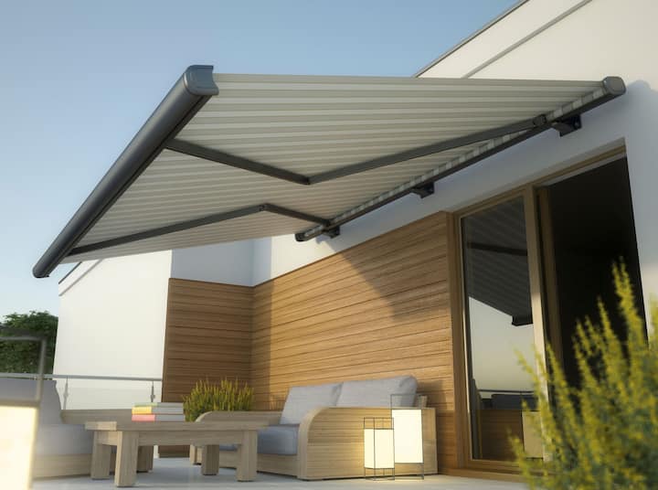 Custom retractable awnings installation in Syracuse